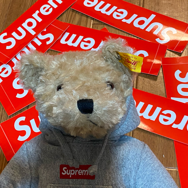 Supreme(シュプリーム)の18AW  Supreme Steiff Bear テディベア エンタメ/ホビーのおもちゃ/ぬいぐるみ(ぬいぐるみ)の商品写真