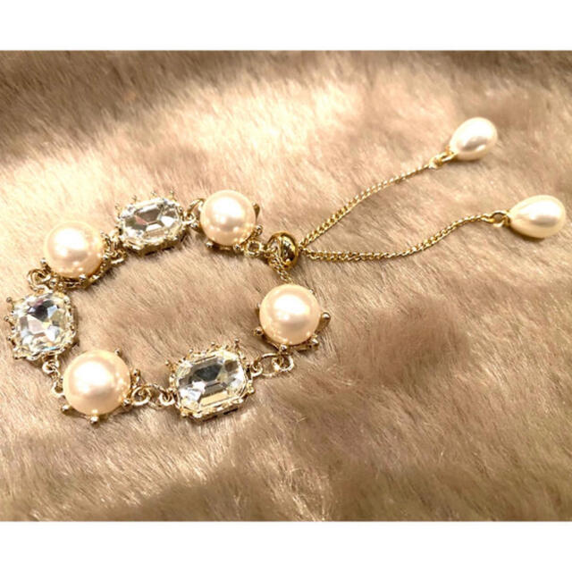 MIKIMOTO(ミキモト)の新品パール【4800円】華やか♡ビジューブレスレット レディースのアクセサリー(ブレスレット/バングル)の商品写真