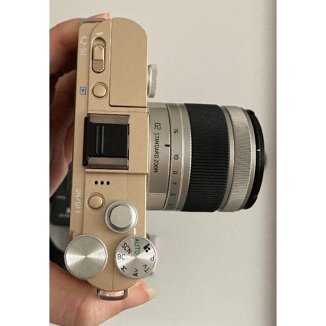 PENTAX(ペンタックス)のPENTAX Q-S1 ゴールドカラー　美品 スマホ/家電/カメラのカメラ(ミラーレス一眼)の商品写真