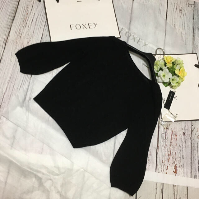 FOXEY(フォクシー)のFOXEY♡タピオカビーンズカーディガン美品 レディースのトップス(カーディガン)の商品写真