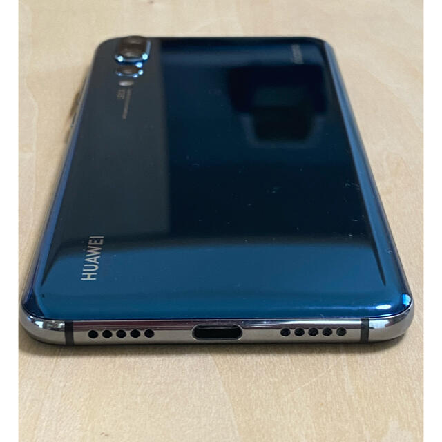 HUAWEI(ファーウェイ)の美品 SIMフリー Huawei P20 Pro HW-01K ミッドナイトブル スマホ/家電/カメラのスマートフォン/携帯電話(スマートフォン本体)の商品写真