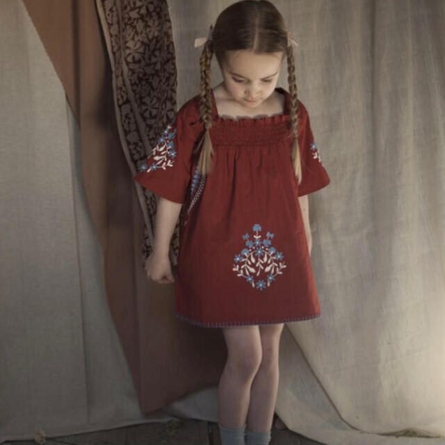 Caramel baby&child - 新品✦apolina Mia Smock Dress (5-7Y)の通販 by