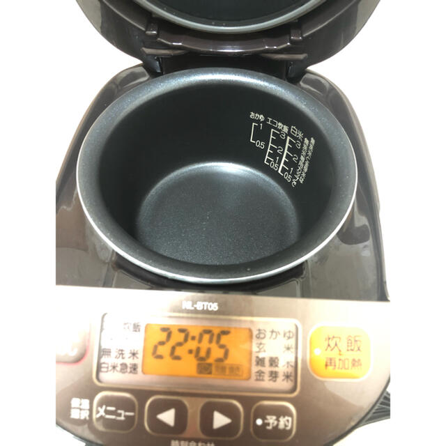 ZOJIRUSHI NL-BT05 象印　炊飯器