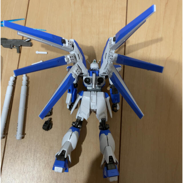 BANDAI(バンダイ)のHG Hi-νガンダム エンタメ/ホビーのおもちゃ/ぬいぐるみ(模型/プラモデル)の商品写真