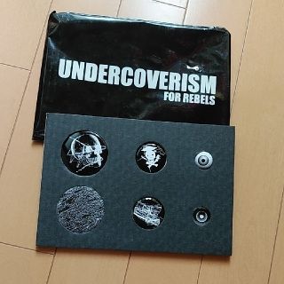 アンダーカバー(UNDERCOVER)のUNDERCOVERISM　缶バッチ(その他)