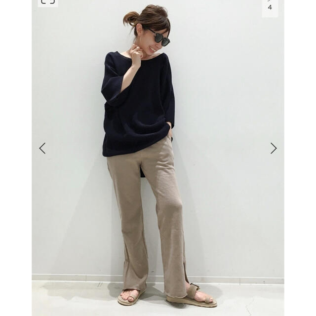 L'Appartement DEUXIEME CLASSE(アパルトモンドゥーズィエムクラス)のGOOD GRIEF SWEAT PANTS ベージュ　38 新品タグ付き  レディースのパンツ(カジュアルパンツ)の商品写真