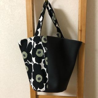 マリメッコmarimekko／VENJA TOTE BAG  レザーバッグ