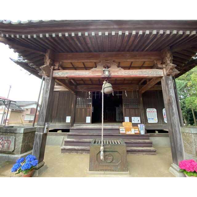 5月限定薔薇の見開き御朱印と枝垂れ桜御朱印と伏木神社勝ち虫御朱印 エンタメ/ホビーのコレクション(その他)の商品写真