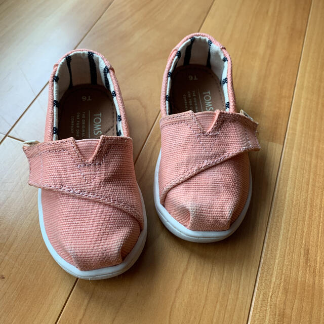 TOMS(トムズ)のTOMS  トムス　スリッポン　子供用　靴　T6 13cm キッズ/ベビー/マタニティのベビー靴/シューズ(~14cm)(スリッポン)の商品写真