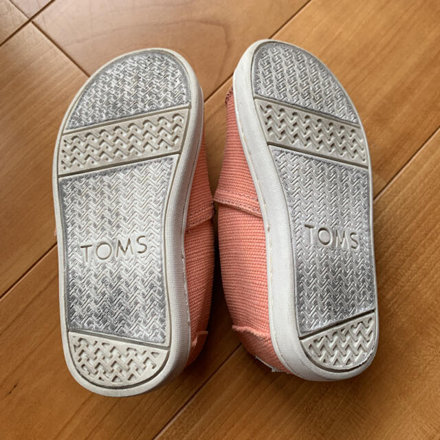 TOMS(トムズ)のTOMS  トムス　スリッポン　子供用　靴　T6 13cm キッズ/ベビー/マタニティのベビー靴/シューズ(~14cm)(スリッポン)の商品写真