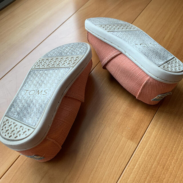 TOMS(トムズ)のTOMS  トムス　スリッポン　子供用　靴　T6 13cm キッズ/ベビー/マタニティのベビー靴/シューズ(~14cm)(スリッポン)の商品写真