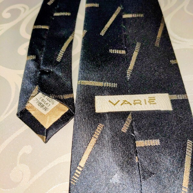 VARIE ヴァリエ 棒柄 スティック バー ブルー シルク 100% メンズのファッション小物(ネクタイ)の商品写真