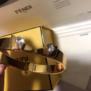 FENDI フェンディ   ブレスレット  メタル  ファー ゴールド イエロー  モンスターアイ バングル 【本物保証】