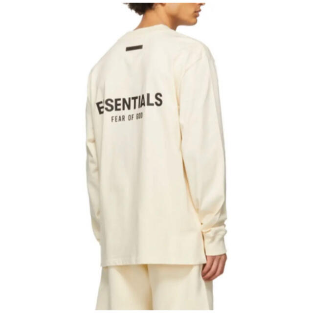 FEAR OF GOD(フィアオブゴッド)のエッセンシャルズ ESSENTIALS ロンT クリーム XL メンズのトップス(Tシャツ/カットソー(七分/長袖))の商品写真
