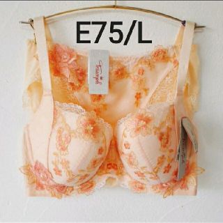 トリンプ(Triumph)のプレミアム E75/L トリンプ 天使のブラ スリムライン 薔薇(ブラ&ショーツセット)