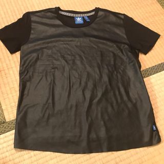 アディダス(adidas)のアディダス★型押しデザインTシャツSブラック(Tシャツ(半袖/袖なし))