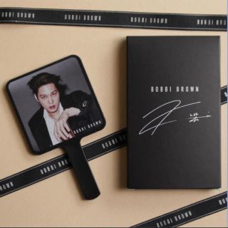 ボビイブラウン(BOBBI BROWN)のBOBBI BROWN EXO KAIハンドミラー　ノベルティ(ミラー)