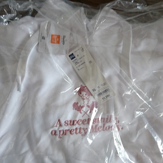 GU(ジーユー)のロンT パーカー レディースのトップス(Tシャツ(長袖/七分))の商品写真