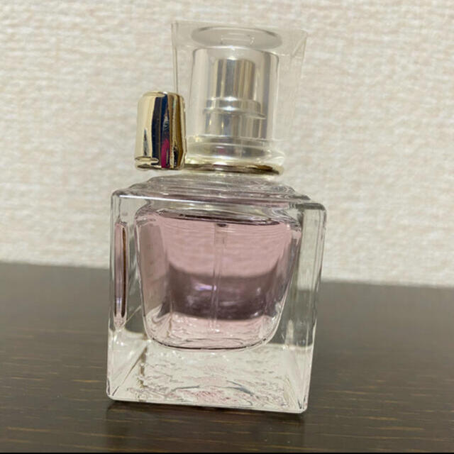 Christian Dior(クリスチャンディオール)のDior 香水　30ml コスメ/美容の香水(香水(女性用))の商品写真