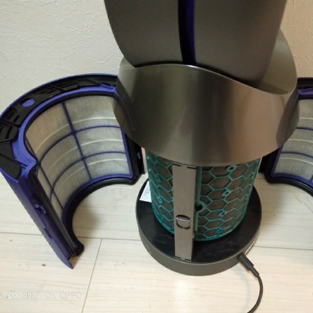 Dyson(ダイソン)の値下げ　Dyson TP04 空気清浄機能付き扇風機　アイボリー&ブルー スマホ/家電/カメラの冷暖房/空調(扇風機)の商品写真