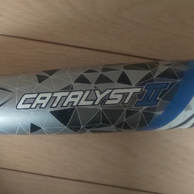 Louisville Slugger(ルイスビルスラッガー)のルイスビル カタリストⅡ スポーツ/アウトドアの野球(バット)の商品写真