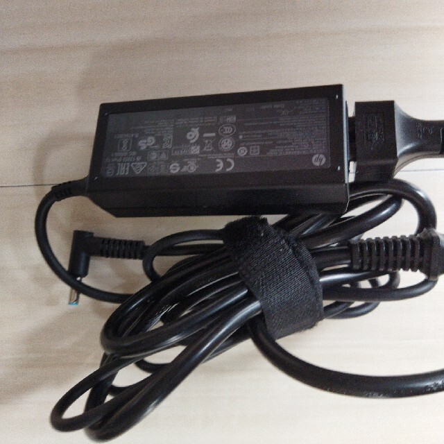 HP(ヒューレットパッカード)のhp パソコンのコード　ac adapter TPN-FA02 スマホ/家電/カメラのPC/タブレット(ノートPC)の商品写真