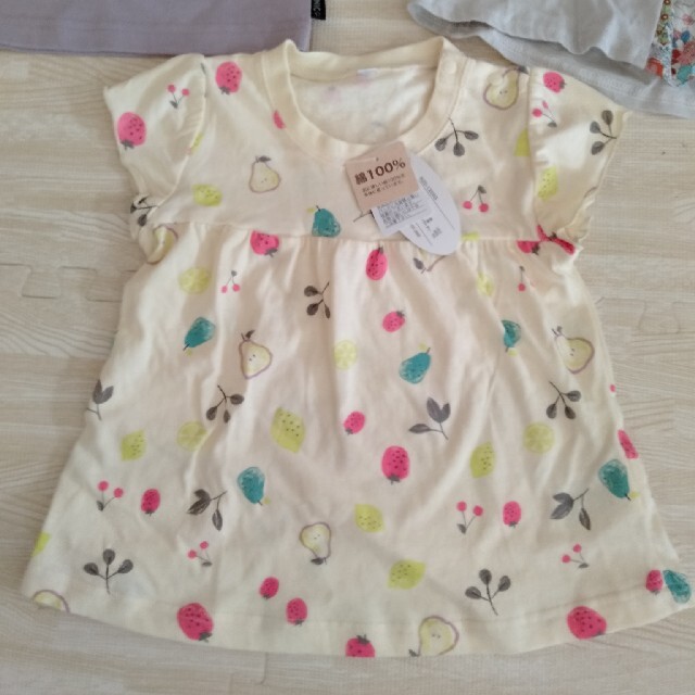 新品　90cm Tシャツ　セット　3枚　半袖 キッズ/ベビー/マタニティのキッズ服女の子用(90cm~)(Tシャツ/カットソー)の商品写真