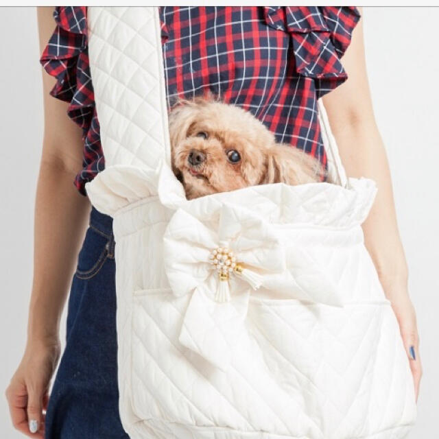 好評日本製 白 ペット犬用 スリングバッグの通販 by sunny'shop｜ラクマ Mサイズ ボンボンコピーヌ 得価