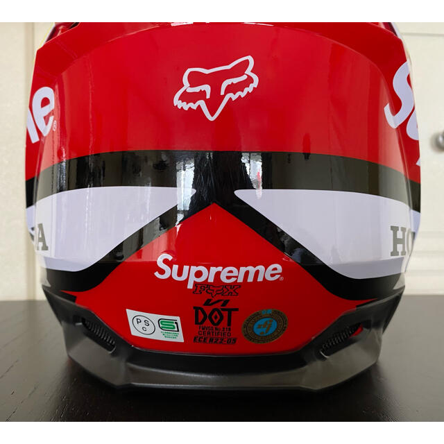 Supreme(シュプリーム)のSサイズ　シュプリーム　ホンダ　フォックス　ヘルメット 自動車/バイクのバイク(ヘルメット/シールド)の商品写真