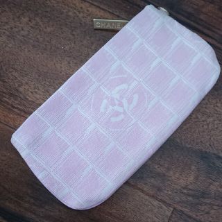 シャネル(CHANEL)のシャネル ニュートラベルラインポーチ 薄型 ピンク(ポーチ)