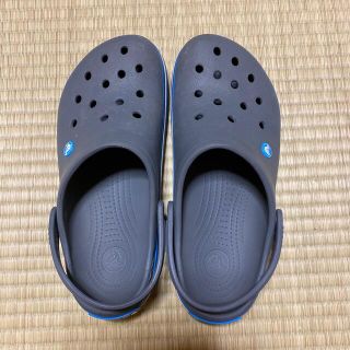 クロックス(crocs)の【中古】crocs(サンダル)