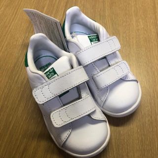 アディダス(adidas)の新品　スタンスミス　(スニーカー)