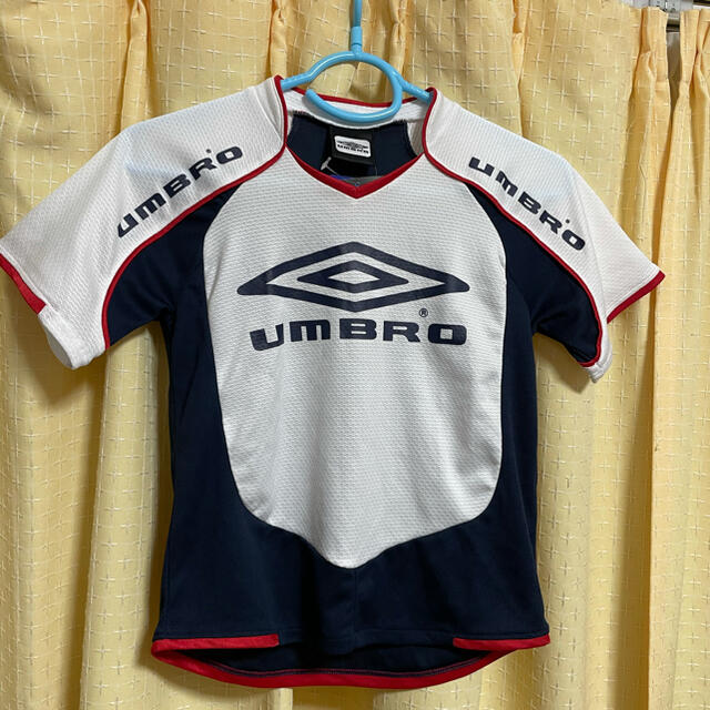 UMBRO(アンブロ)のUMBRO キッズＴシャツ スポーツ/アウトドアのサッカー/フットサル(ウェア)の商品写真