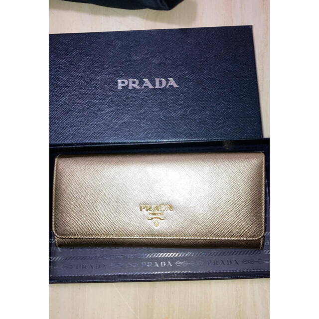 PRADA  財布　長財布