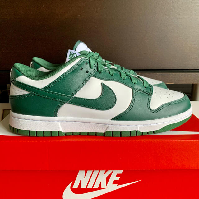 NIKE(ナイキ)のNIKE DUNK LOW RETRO VARSITY GREEN 26.5cm メンズの靴/シューズ(スニーカー)の商品写真