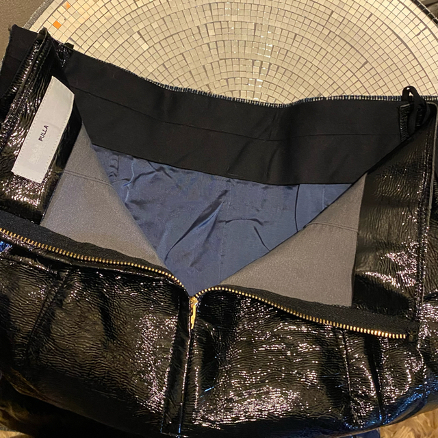 TOGA(トーガ)の定価5万円 TOGA ウールスカート バックル　ブルー　ブラック Aライン レディースのスカート(ひざ丈スカート)の商品写真