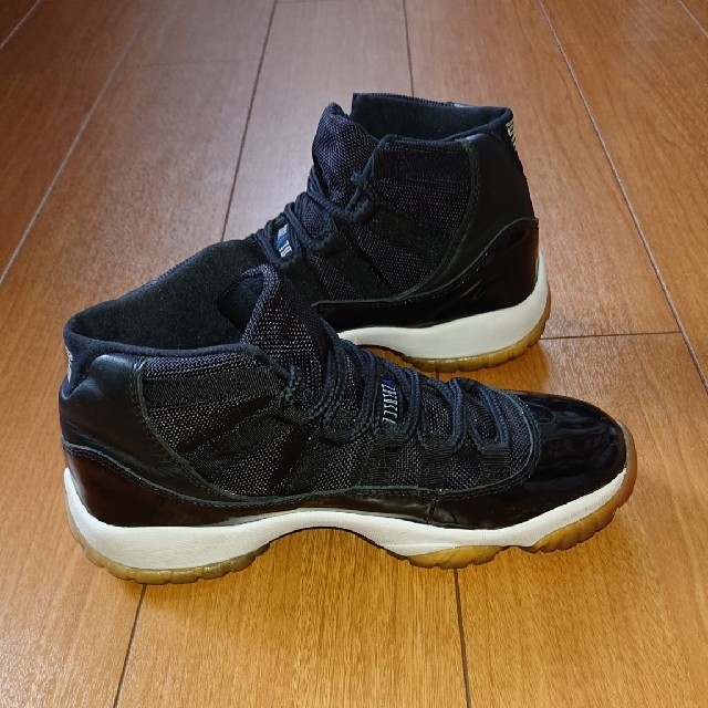 NIKE(ナイキ)のNIKE  AIR JORDAN  11  スペースジャム メンズの靴/シューズ(スニーカー)の商品写真