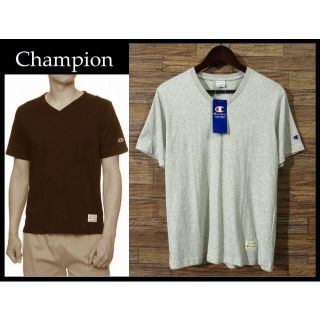 チャンピオン(Champion)の新品 チャンピオン ロゴ ワッペン 刺繍 Vネック Tシャツ シルバー SS(Tシャツ/カットソー(半袖/袖なし))