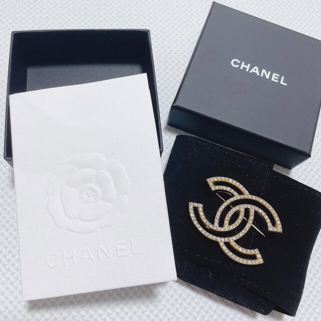 特別値下げ【新品未使用】CHANELブローチ 購入時の箱付き-