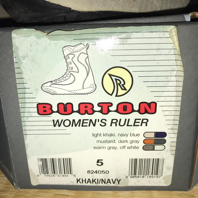 BURTON(バートン)のバートン ブーツ　2代目ルーラーwomen's US5 スポーツ/アウトドアのスノーボード(ブーツ)の商品写真