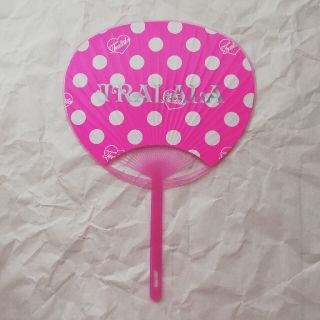 うちわ ピンク 桃色系 の通販 8点 エンタメ ホビー お得な新品 中古 未使用品のフリマならラクマ うちわ ピンク 桃色系 の通販 8点 エンタメ ホビー お得な新品 中古 未使用品のフリマならラクマ