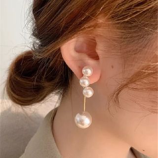 ヨンドシー(4℃)のパールピアス(ピアス)