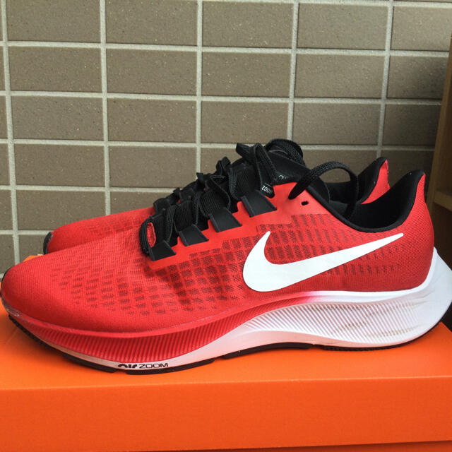 NIKE(ナイキ)のNIKE AIR ZOOM PEGASUS37 スポーツ/アウトドアのランニング(シューズ)の商品写真