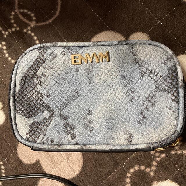 ENVYM(アンビー)のENVM ポーチ レディースのファッション小物(ポーチ)の商品写真