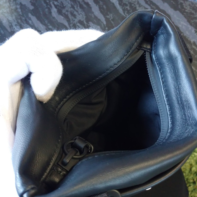 Ron Herman(ロンハーマン)の希少商品Maison Margiela GLAM SLAM CAMERA BAG メンズのバッグ(ショルダーバッグ)の商品写真