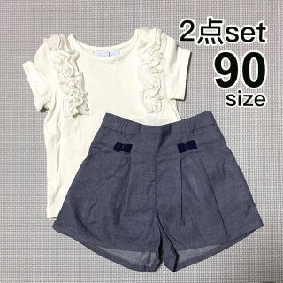 ベベ(BeBe)の BeBe ベベ　肩フリルTシャツ&リボン付きショートパンツ(Tシャツ/カットソー)