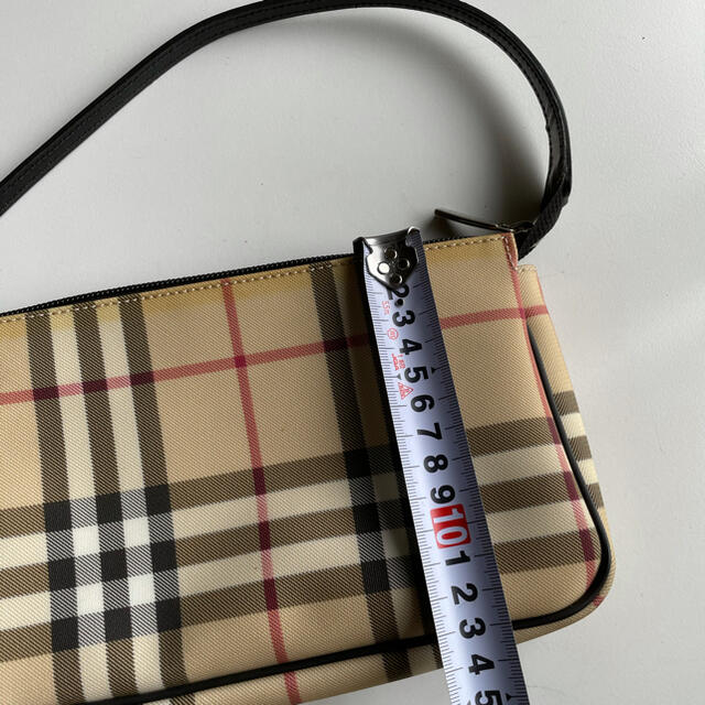 BURBERRY(バーバリー)のバーバリーポーチ レディースのファッション小物(ポーチ)の商品写真