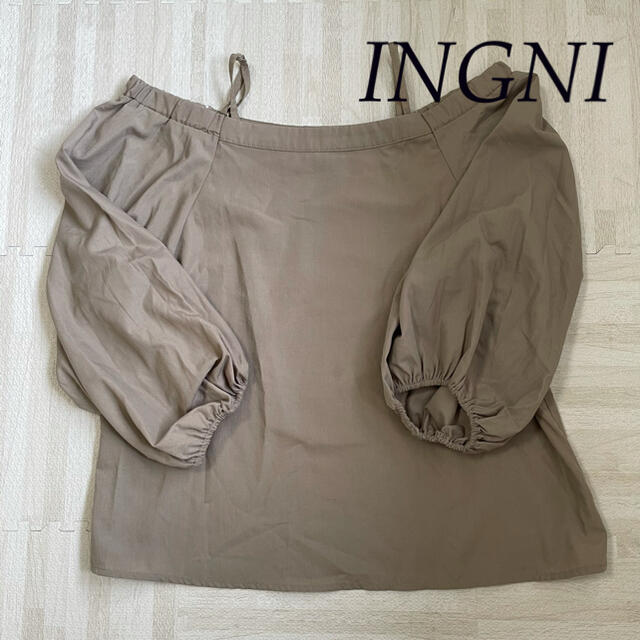 INGNI(イング)のレディース　オフショルトップス　夏　INGNI レディースのトップス(カットソー(長袖/七分))の商品写真