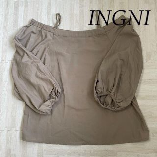 イング(INGNI)のレディース　オフショルトップス　夏　INGNI(カットソー(長袖/七分))