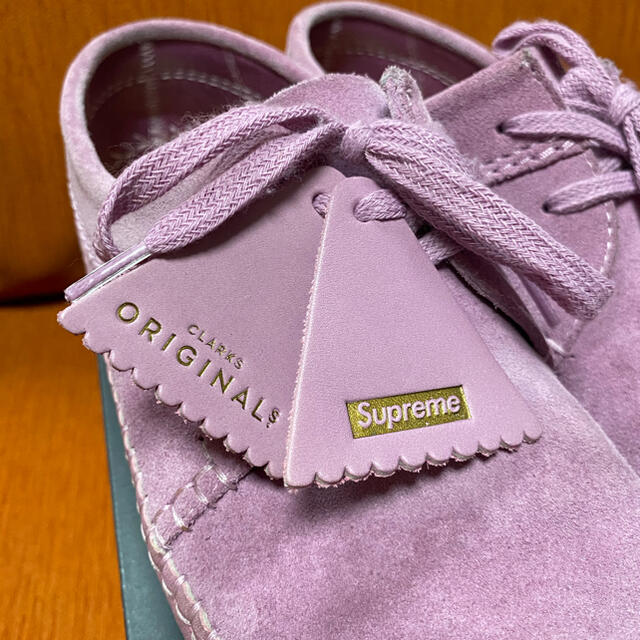 Supreme(シュプリーム)のSupreme /Clarks Originals Weaver ピンク メンズの靴/シューズ(その他)の商品写真